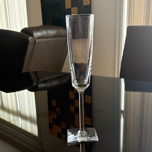 RICHARD GINORI  Champagne Flute – Square Base Elegance